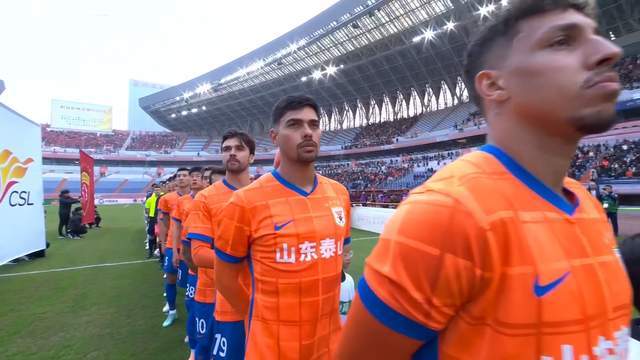 开云体育登录入口-马德鲁加留队，泰山只换1外援 三叉戟保中游水准 召回小段算补强