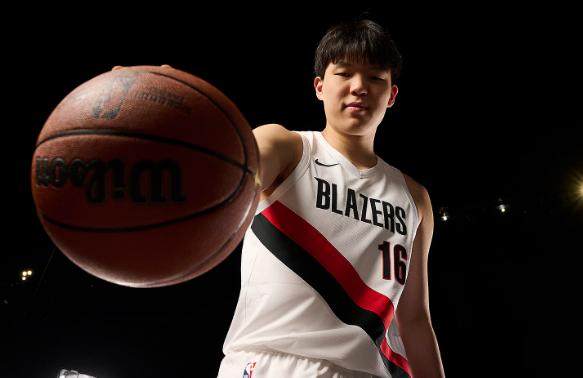 开云体育登录入口-G联赛表现难换NBA时间 杨瀚森新秀赛季冰火两重天