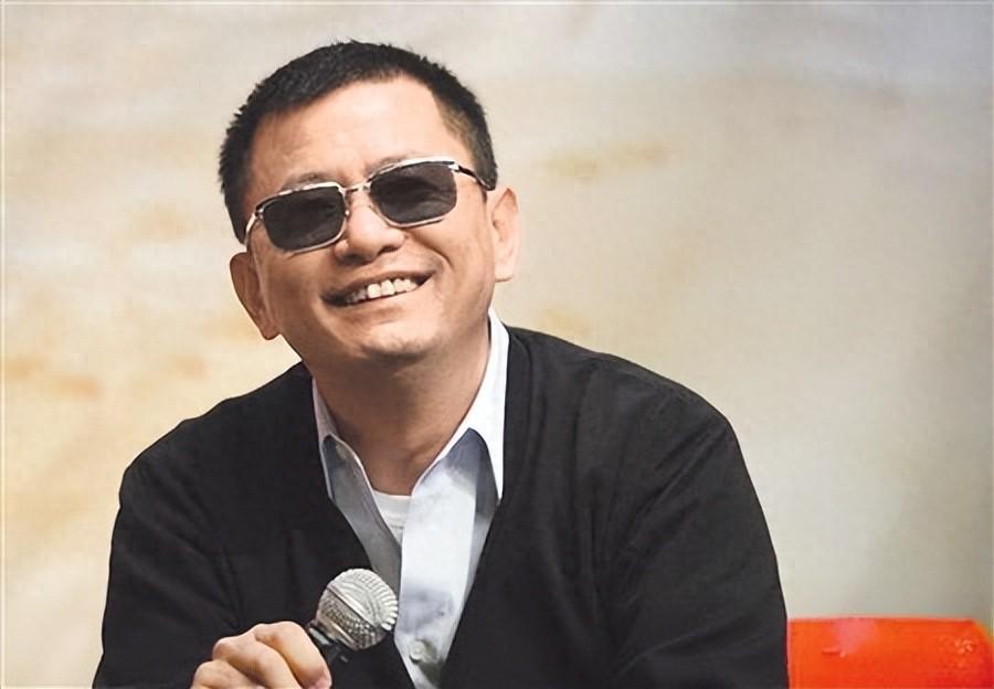 开云体育官方网站-陪玩陪睡不够！集体开嫖、舔手指、目无王法，阴暗面彻底藏不住了